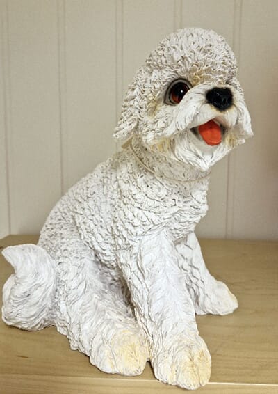 H-0-020 Hund-sittende-liten-web.jpg